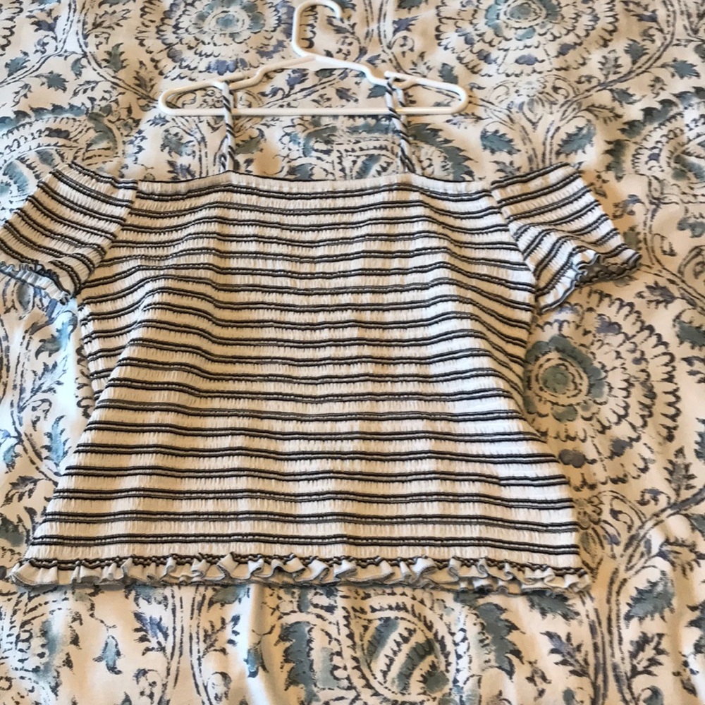 black and white off the shoulder crop top